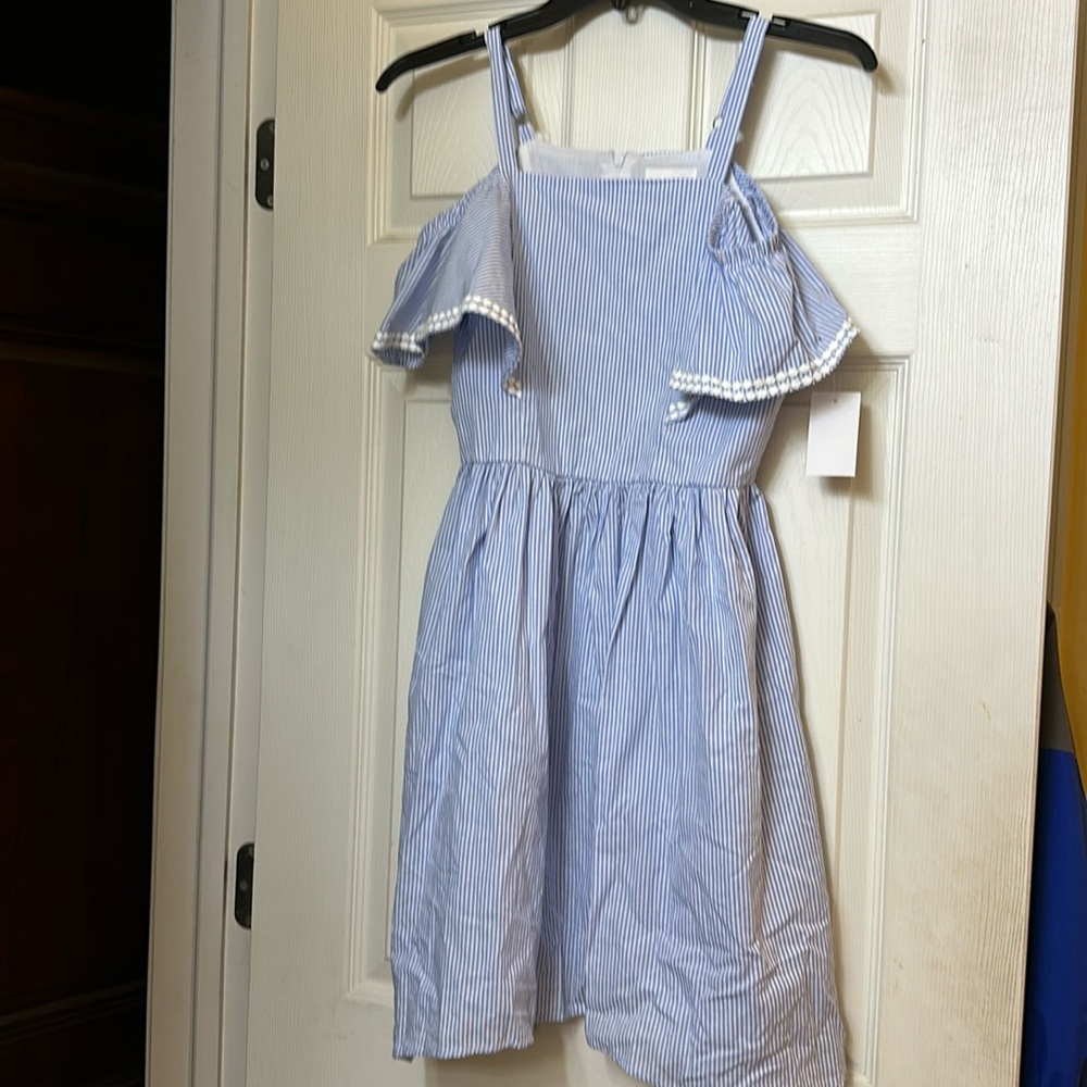 Girls dress